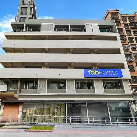 Fabhotel Liwa International - Nr Mumbai International Airport Bombaim Exterior foto